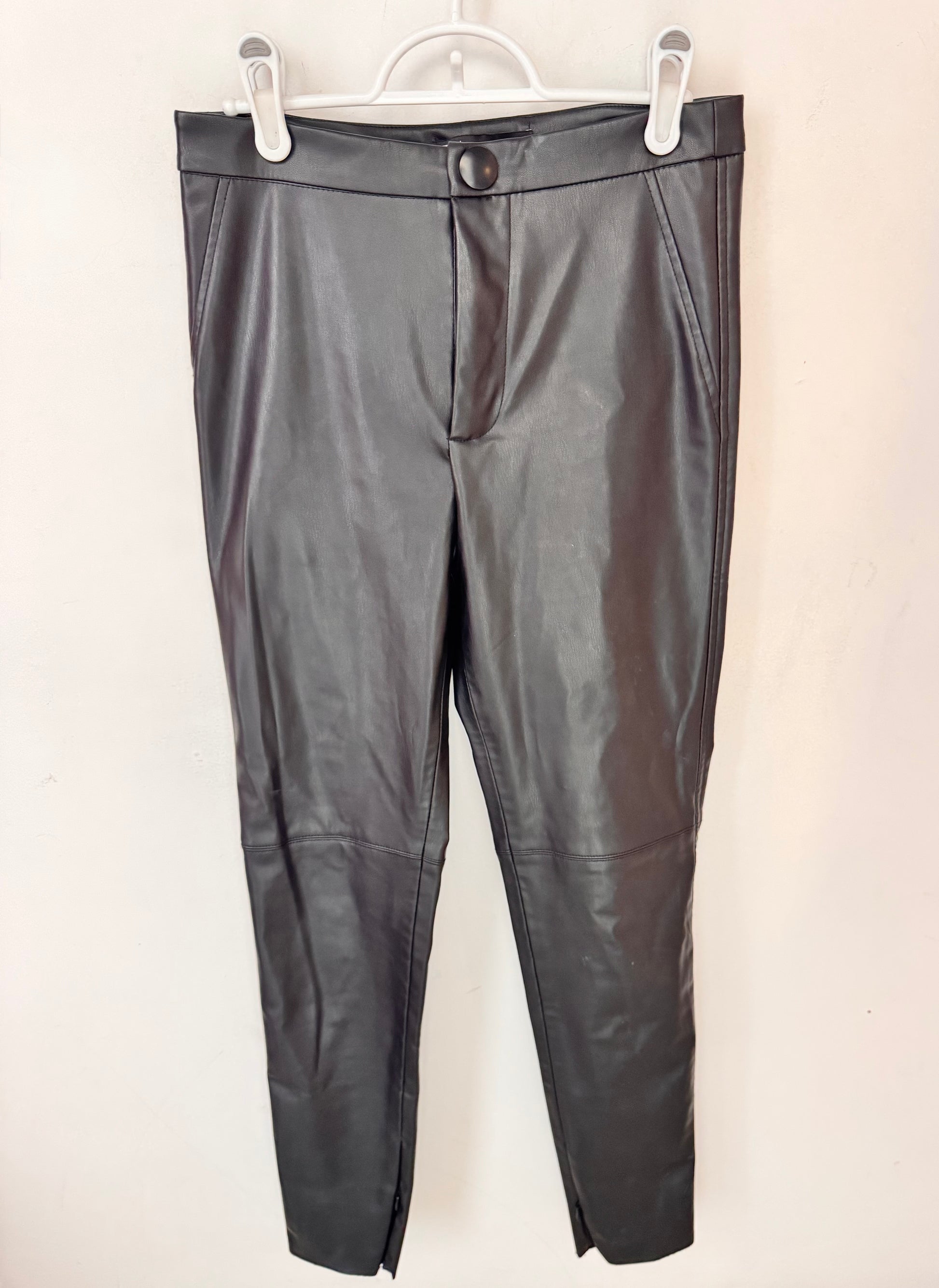 Pantalón Efecto Cuero