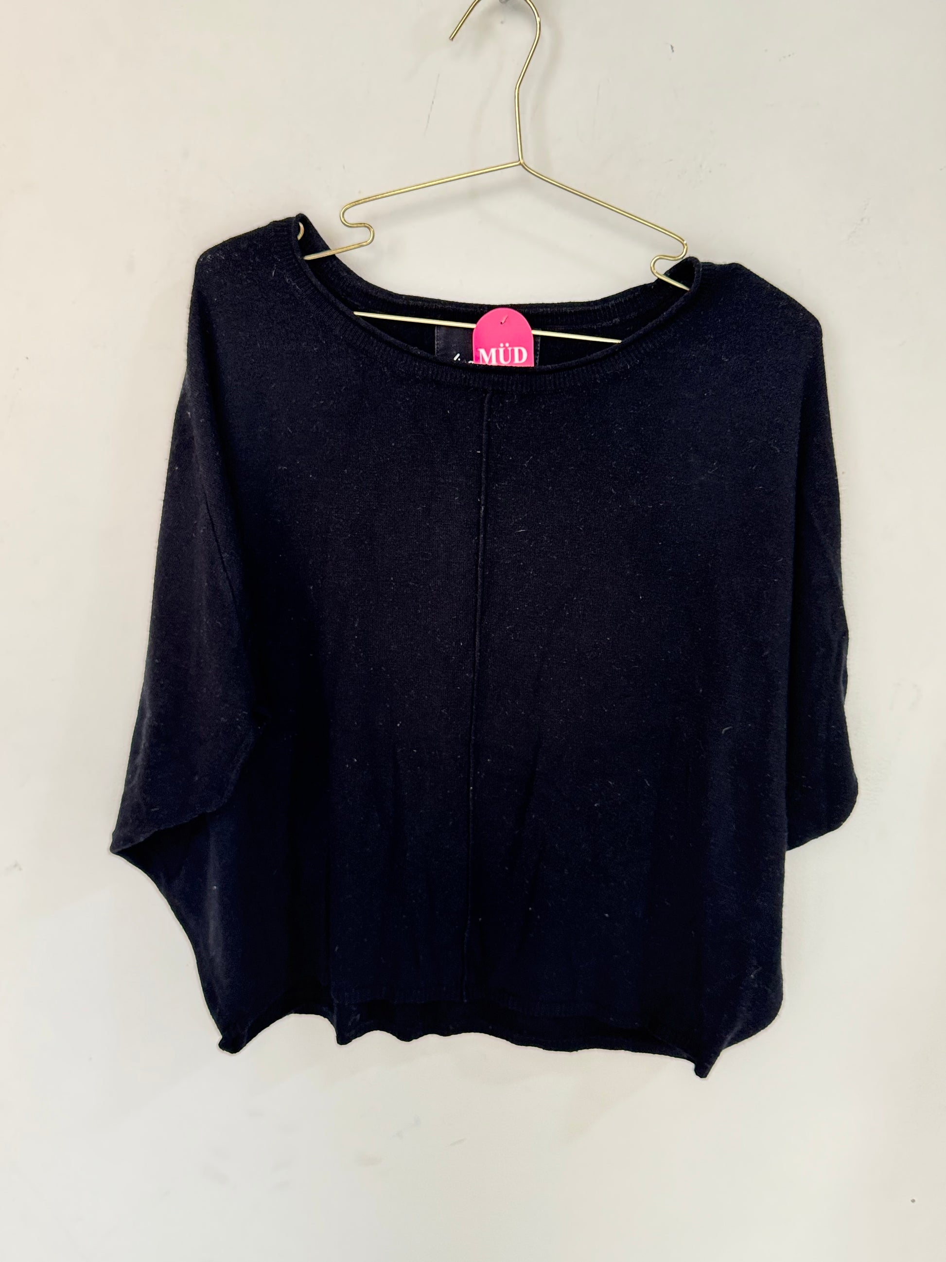 Blusa negra manga ancha