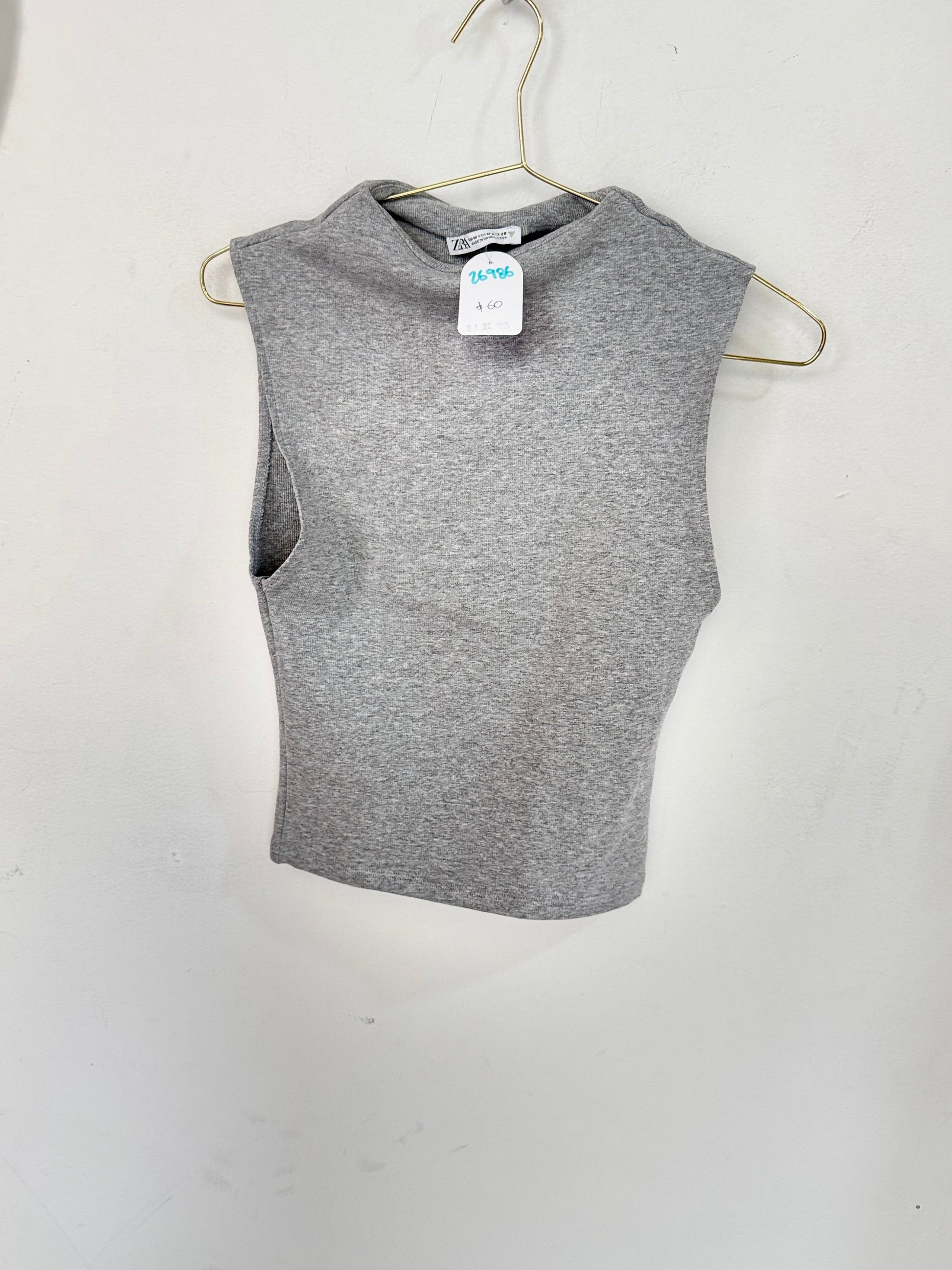 Crop top gris Zara