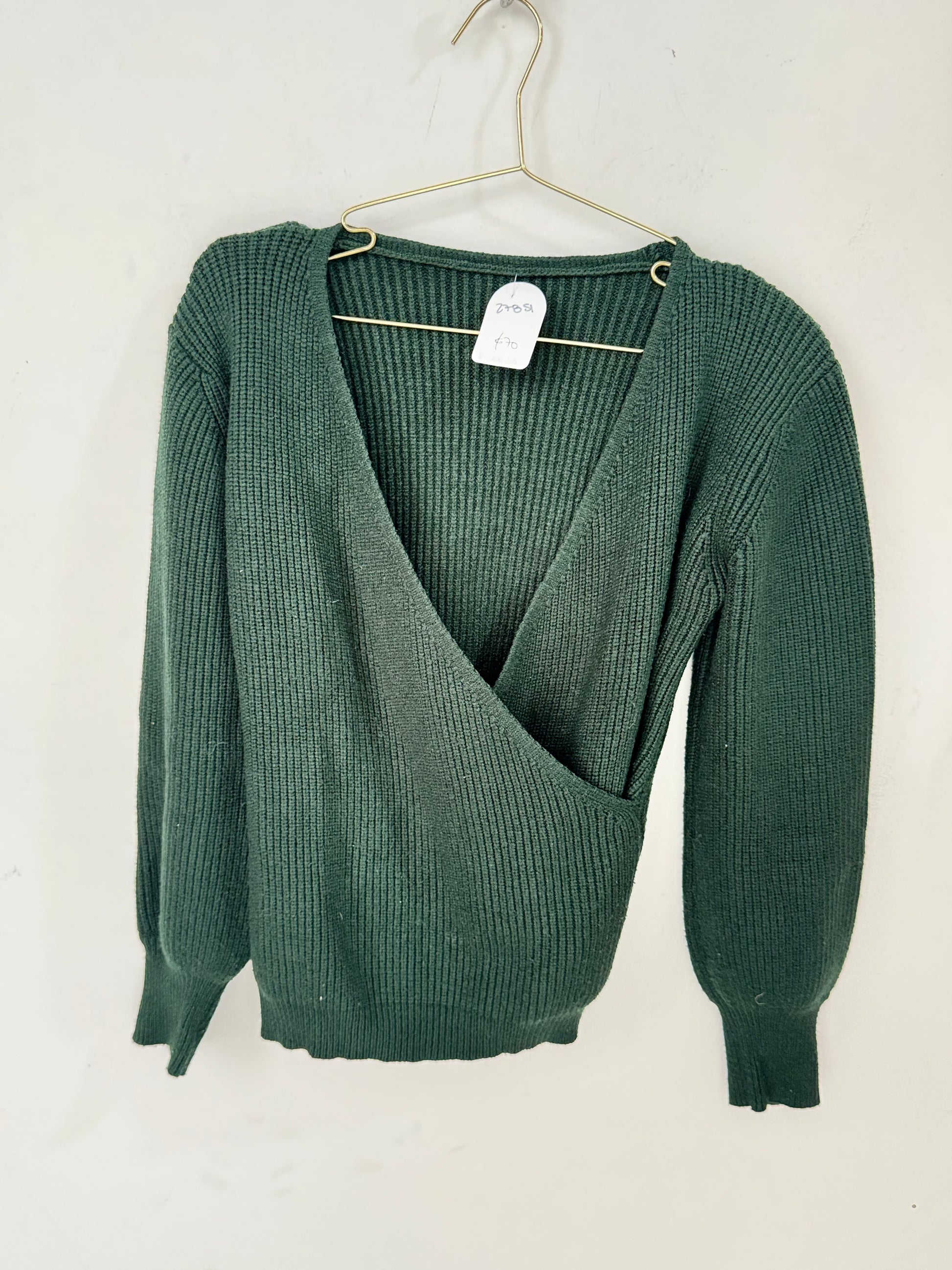 Suéter cruzado verde