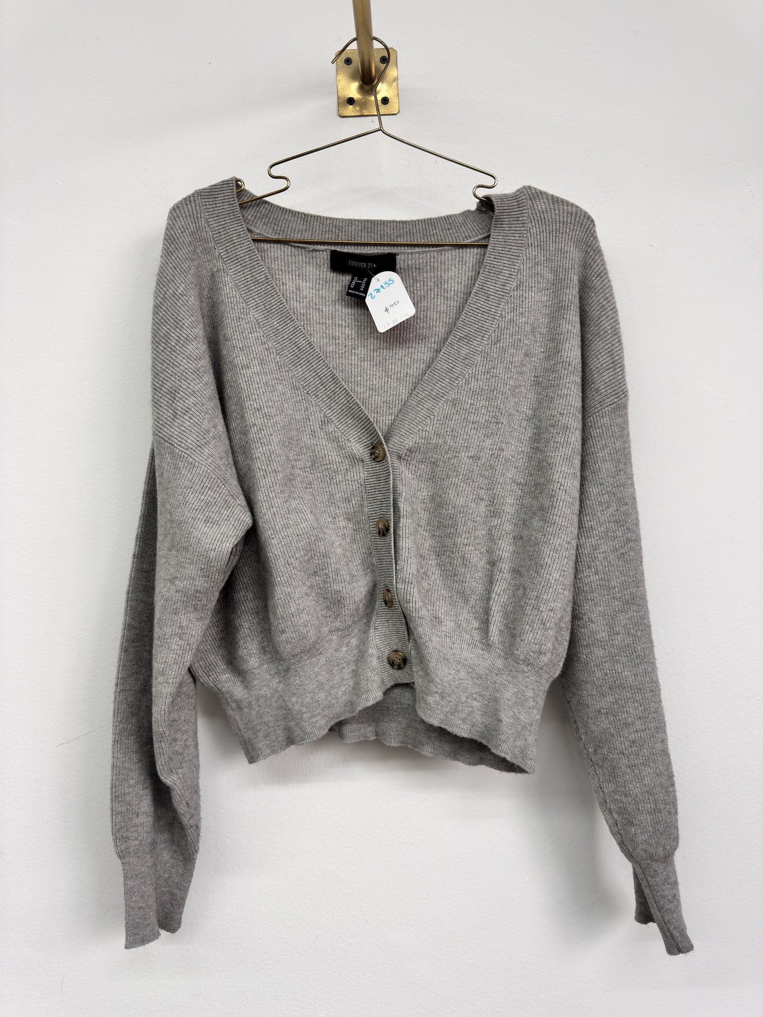 Cardigan gris claro tejido