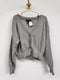 Cardigan gris claro tejido