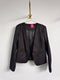 Blazer negro con textura