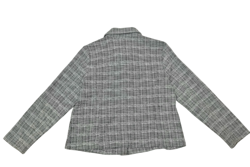 Saco corto en tweed gris con botones metálicos