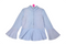 Blusa azul con mangas acampanadas