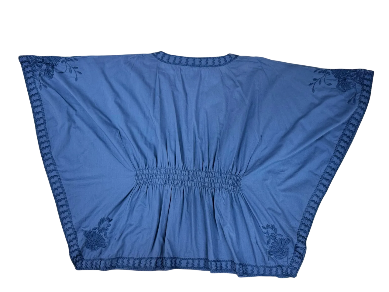 Blusa tipo túnica azul con bordados