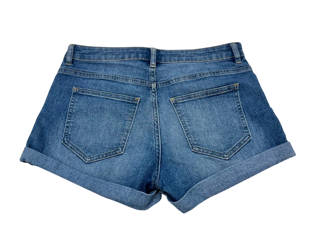 Short denim azul con doblez