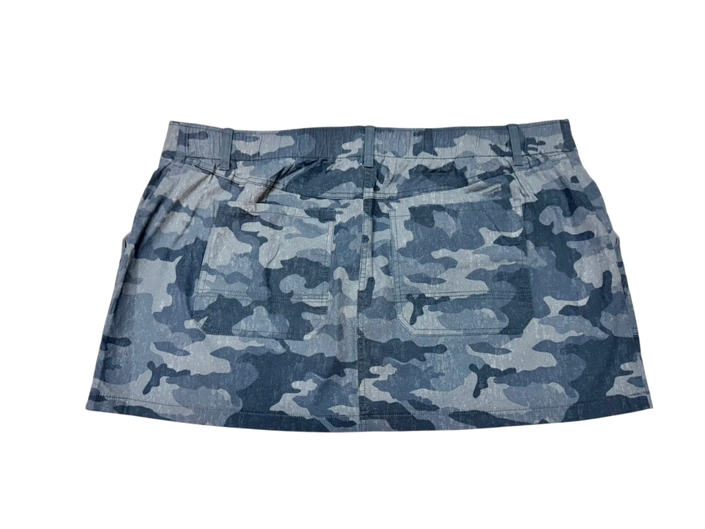 Falda camuflada azul con bolsillos