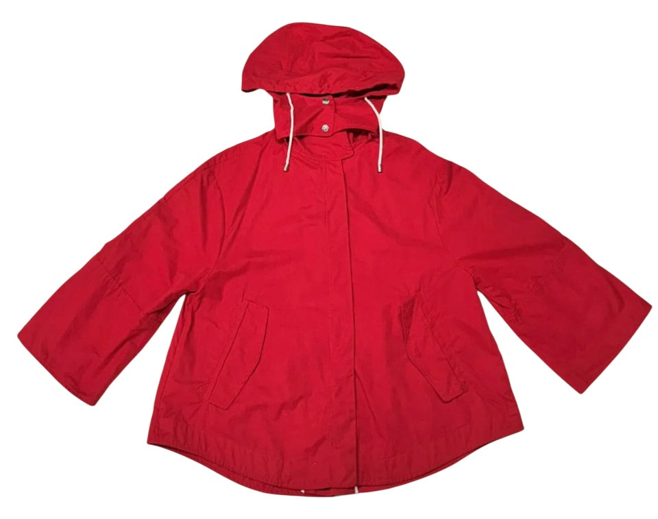 Chaqueta impermeable roja con capucha ZARA